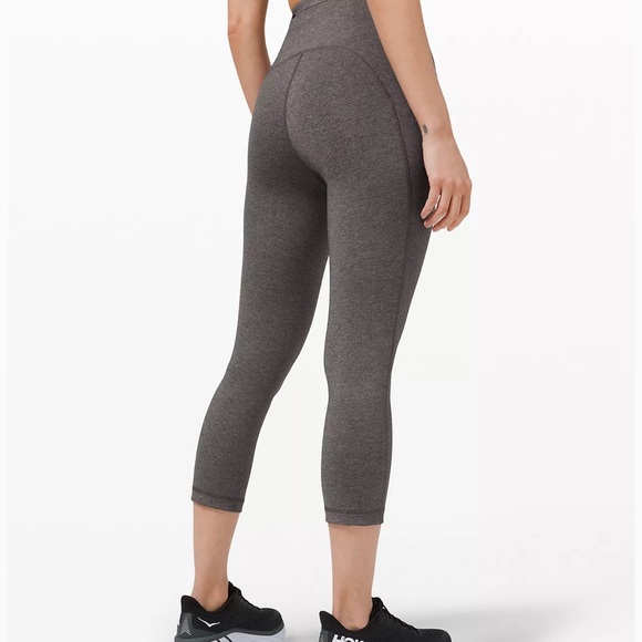 Lululemon Swift Speed Grey Crop high rise - Picture 6 of 6
